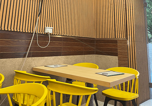 Best Restaurant in Hauz Khas, Delhi - Desi Treat